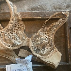 NWT La Perla Cream Lace Bralette